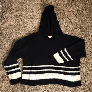 3/$10 SPECIAL! NWOT Navy Blue Hooded Sweater Size XL